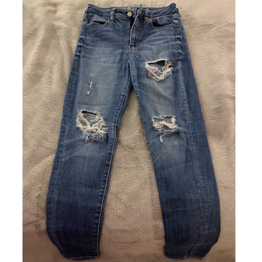 American Eagle Distressed Super skinny jeans